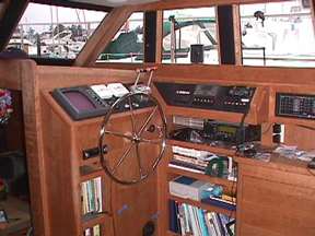 V542-11.jpg (12779 bytes)