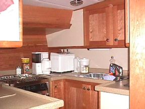 V542-12.jpg (13152 bytes)